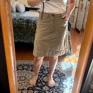 Mountains Hard Wear outdoors Knee-Length Skirt